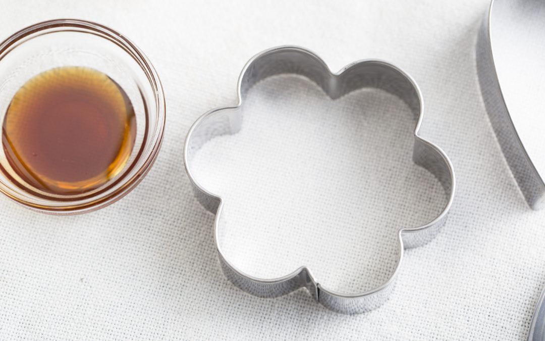 Introducing Fauxnilla: the Sustainable Alternative to Vanilla Extract
